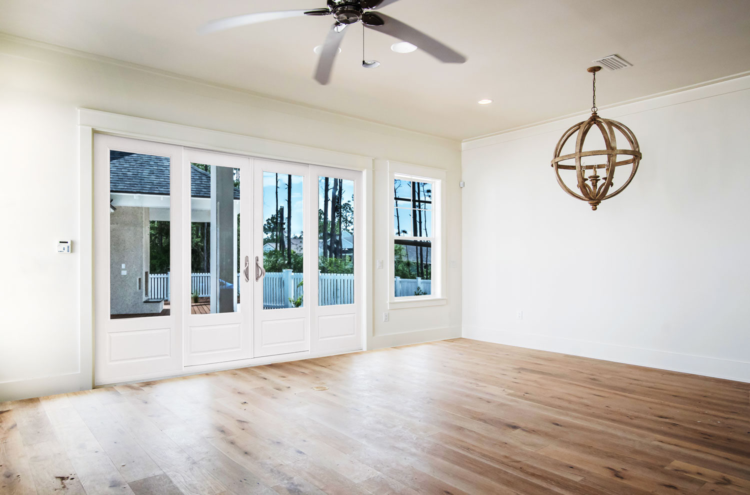 3/4 Lite Gliding Panel